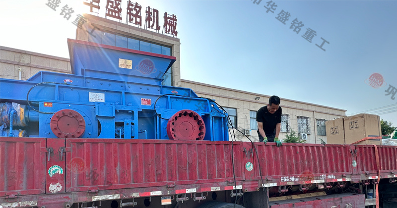 華盛銘廠家的對(duì)輥制砂機(jī)怎么樣？市場(chǎng)價(jià)一臺(tái)多少錢？