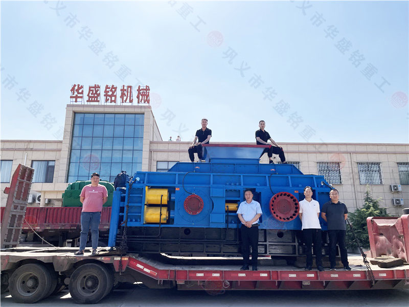 液壓對(duì)輥制砂機(jī) 對(duì)輥破碎機(jī)