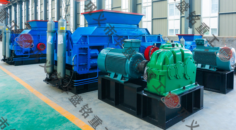 風(fēng)化花崗巖對(duì)輥制砂機(jī)